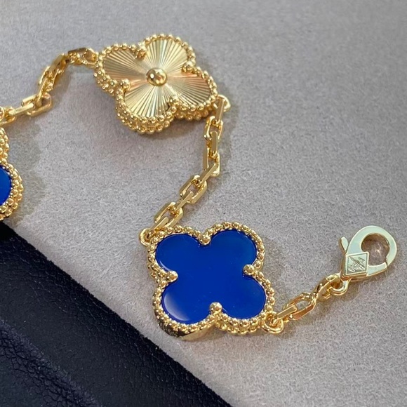 Gold and Blue Clover Bracelet - Picture 9 of 9